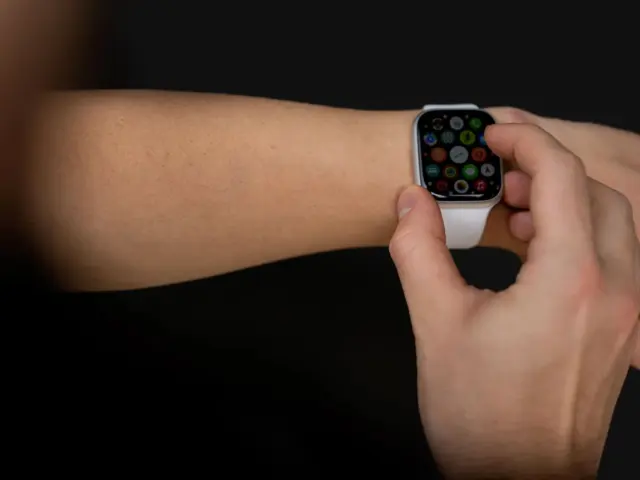 www silicon-insider .com wearable tech