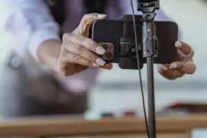other sites like tomoson